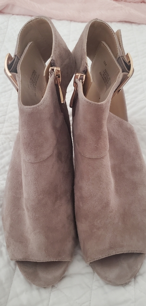 Vaneli Heeled Booties Open Back - Size 8